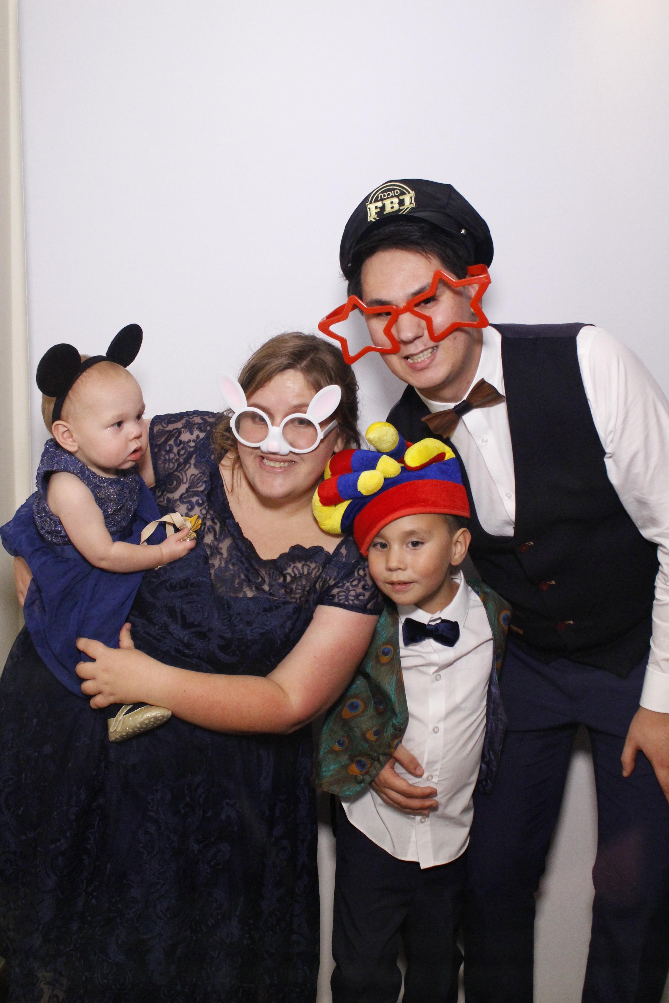 Luke & Emily's Wedding | View more photos from the event at gallery.myphotoboothexperience.co.uk/u/MyPhotoBoothExperienceLtd/Luke-Emilys-Wedding